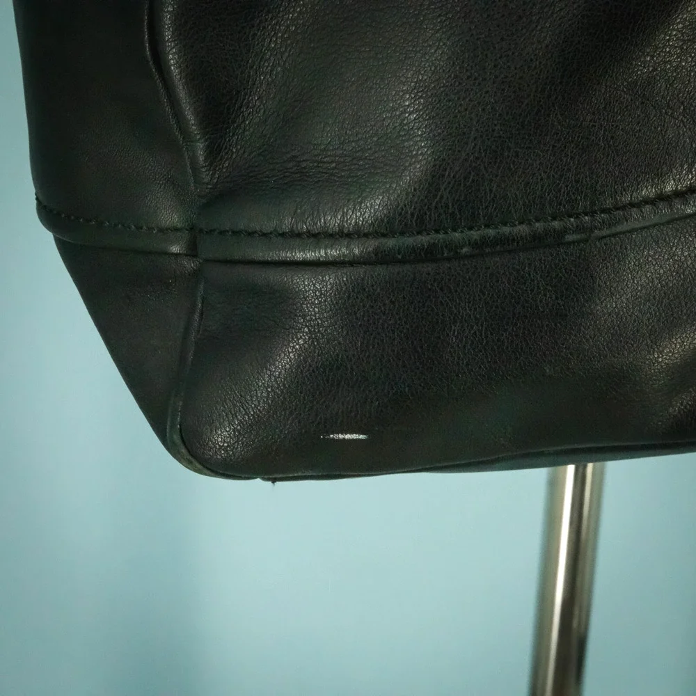 Tumi Black Leather Padded Laptop Pockets Business Travel Tote Bag Briefcase